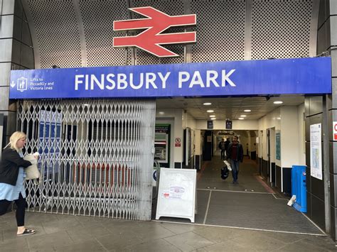 train tickets finsbury park to new southgate  Potters Bar